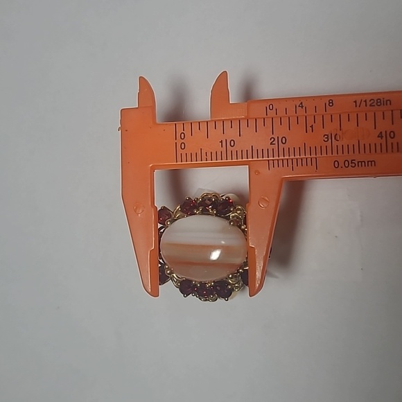Ring Mozambique Banded Agate w Garnet Halo Gold Bonded setting size 9 - Picture 4 of 6